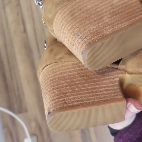 KORK-EASE Gazania in Tenne Suede Brown Suede 3" Sandal - Picture 11 of 13